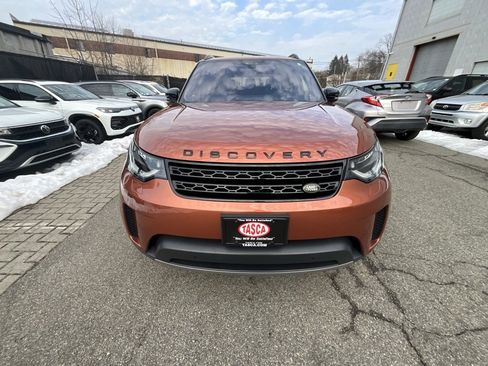 Used 2018 Land Rover Discovery HSE image 9