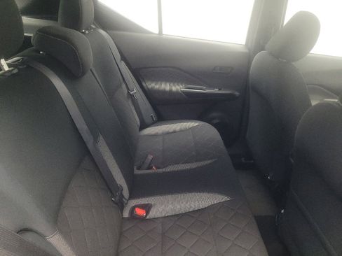Used 2020 Nissan Kicks S FWD image 19