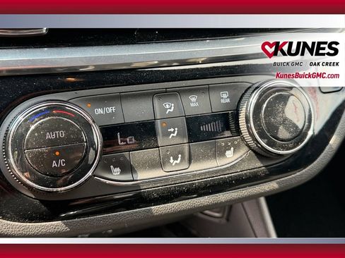 Used 2024 Buick Envista Sport Touring w/ Convenience I Package FWD image 29