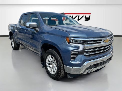 Used 2024 Chevrolet Silverado 1500 LT image 2