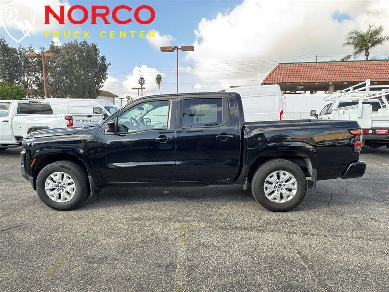 Used 2022 Nissan Frontier SV RWD image 5