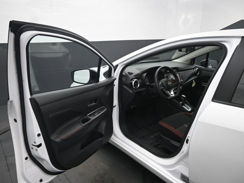 Certified 2025 Nissan Versa SR w/ Trunk Package image 15