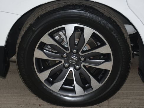 Certified 2024 Honda Odyssey EX-L image 22