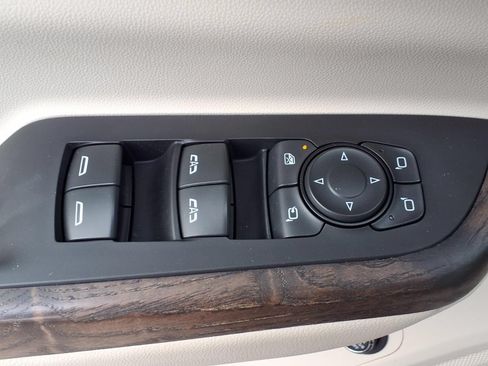 Used 2023 GMC Acadia Denali AWD/4WD image 14