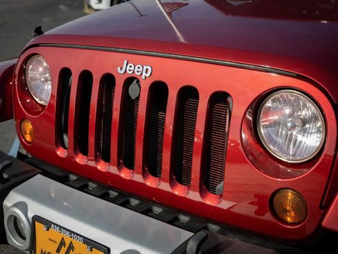 Used 2012 Jeep Wrangler Sahara w/ Dual Top Group image 11