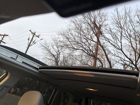 Used 2016 Subaru Forester 2.5i Premium image 9