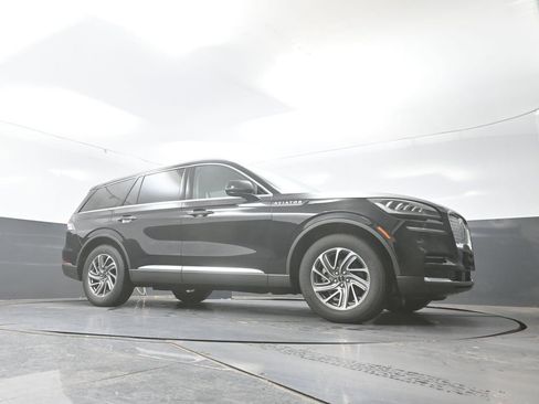 Used 2023 Lincoln Aviator AWD image 24