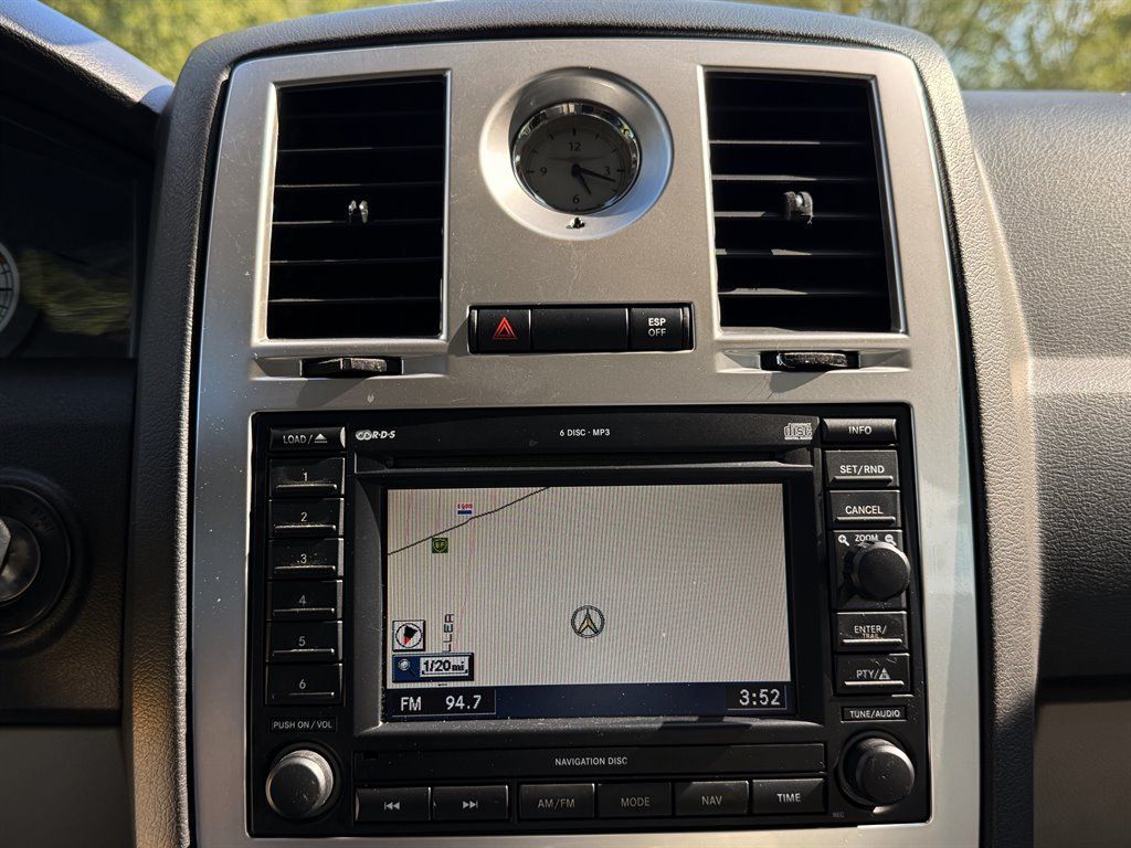 Used 2006 Chrysler 300 C RWD image 14