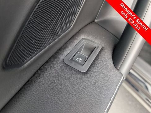 Used 2023 Volkswagen Tiguan SE R-Line AWD/4WD image 12