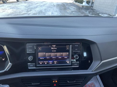 Used 2024 Volkswagen Jetta S image 17