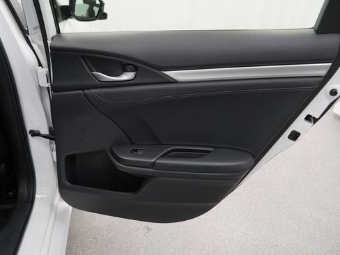 Used 2018 Honda Civic Touring image 43