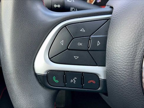 Used 2021 Jeep Compass Trailhawk image 20