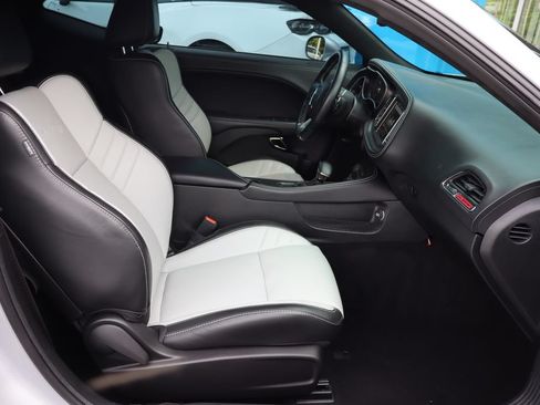 Used 2023 Dodge Challenger SRT Hellcat w/ Driver Convenience Group RWD image 20