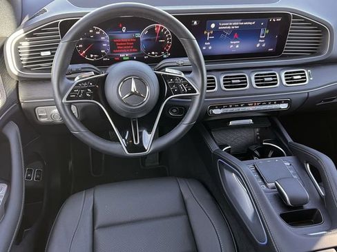 Used 2025 Mercedes-Benz GLE 450e 4MATIC image 12
