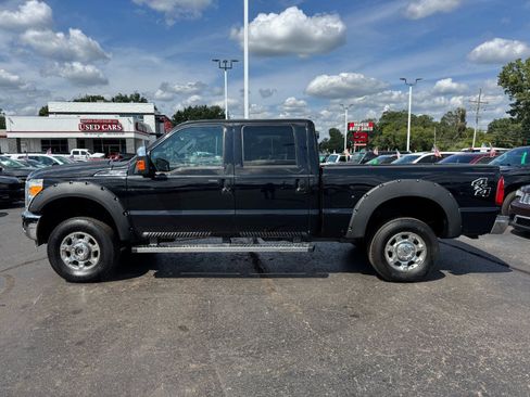 Used 2016 Ford F250 Lariat w/ Lariat Ultimate Package AWD/4WD image 2