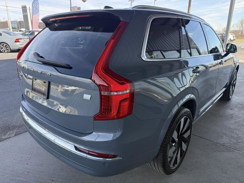 Used 2023 Volvo XC90 T8 Ultimate image 4