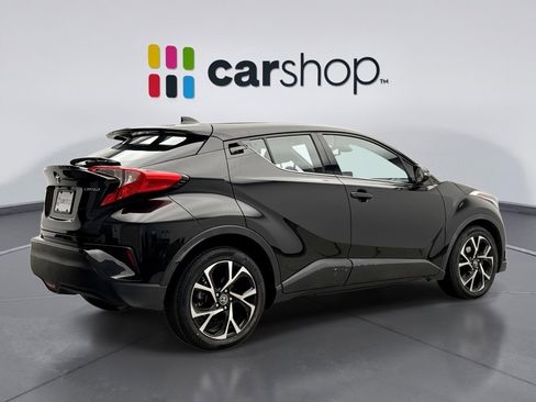 Used 2019 Toyota C-HR Limited image 5