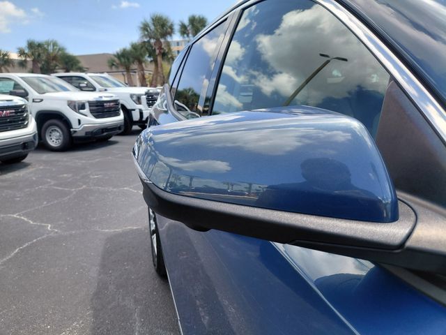 Used 2024 GMC Terrain Denali w/ Denali Premium Package AWD/4WD image 13