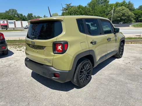 Used 2015 Jeep Renegade Sport w/ Power & Air Group FWD image 6