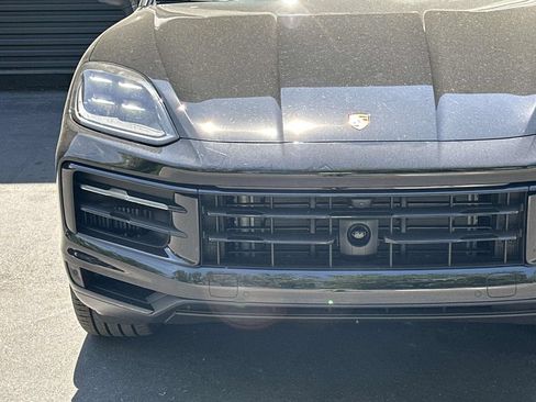Used 2026 Porsche Cayenne Coupe AWD/4WD image 10
