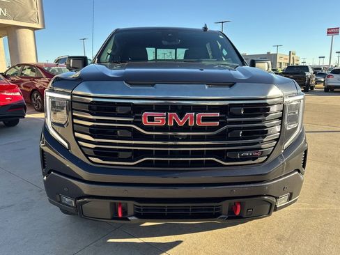 Used 2023 GMC Sierra 1500 AT4 w/ Technology Package image 2