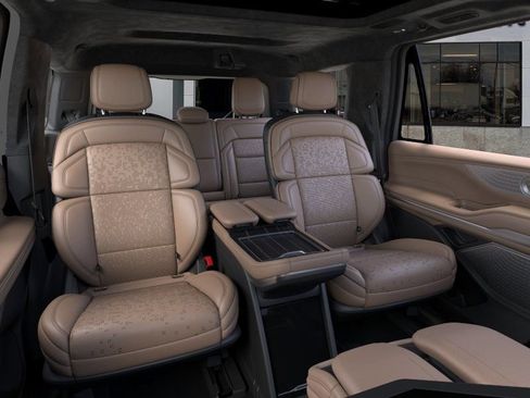 New 2026 Lincoln Navigator Black Label AWD/4WD image 11