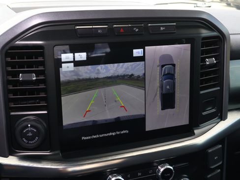 Used 2022 Ford F150 Lariat w/ Max Trailer Tow Package image 30