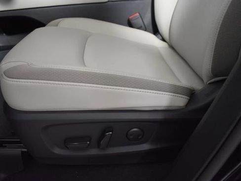 New 2026 Nissan Pathfinder SL AWD/4WD image 12