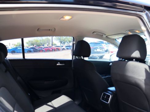 Used 2022 Kia Sportage LX FWD image 28
