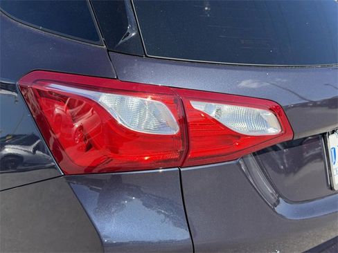 Used 2018 Chevrolet Equinox Premier image 35