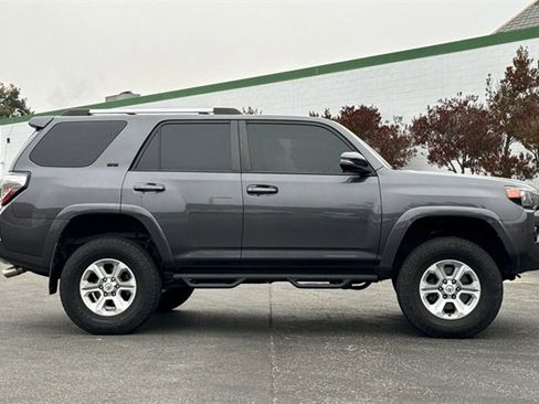 Used 2020 Toyota 4Runner SR5 Premium w/ Moonroof Package image 3