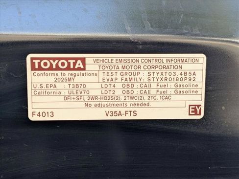 Used 2025 Toyota Tundra SR5 AWD/4WD image 23