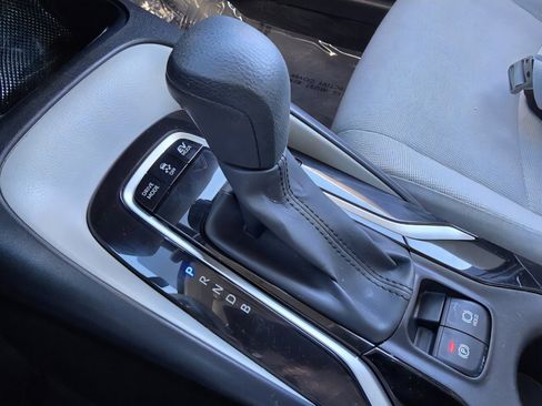 Used 2020 Toyota Corolla LE image 15