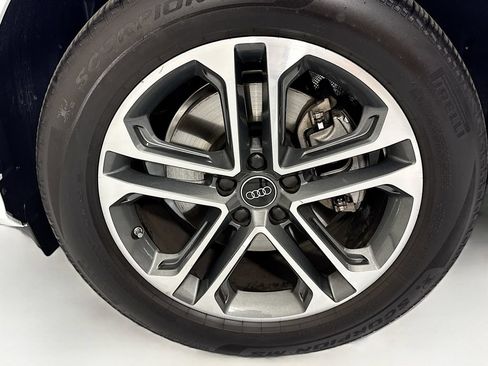 Certified 2025 Audi Q5 Premium AWD/4WD image 30
