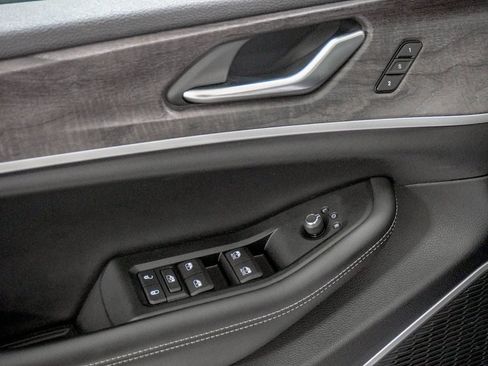 Used 2022 Jeep Grand Cherokee Limited 4xe AWD/4WD image 17