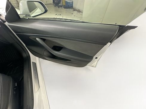 Used 2020 Tesla Model 3 Standard Range Plus image 31