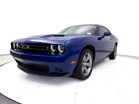 Used 2021 Dodge Challenger SXT RWD image 15