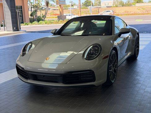 Certified 2021 Porsche 911 Carrera RWD image 1