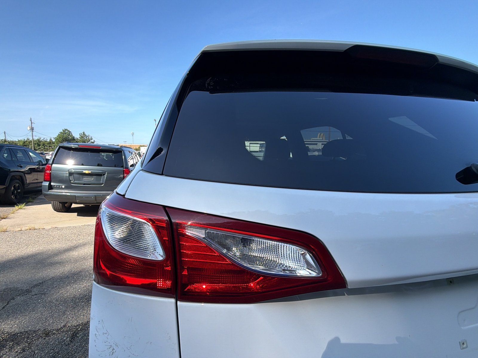 Used 2019 Chevrolet Equinox LT AWD/4WD image 10