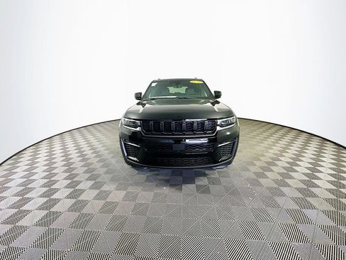 New 2026 Jeep Grand Cherokee Altitude AWD/4WD image 4