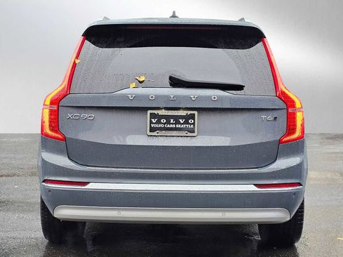 Certified 2022 Volvo XC90 T6 Inscription w/ Climate Package image 6