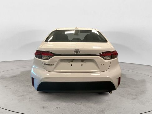 Used 2023 Toyota Corolla LE image 4
