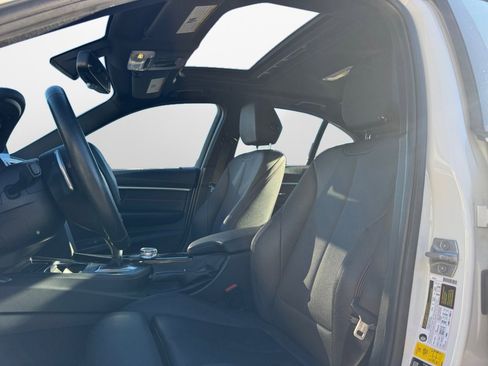 Used 2017 BMW 330i xDrive Sedan image 9