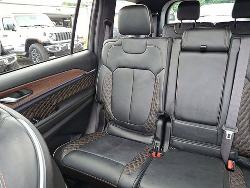Certified 2023 Jeep Grand Cherokee L Summit AWD/4WD image 12