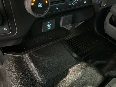 Used 2025 Ford F250 XL w/ XL Driver Assist Package image 13