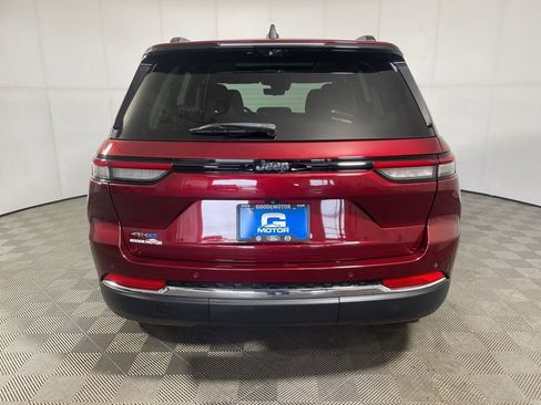 Used 2022 Jeep Grand Cherokee Limited 4xe w/ Luxury Tech Group II AWD/4WD image 6