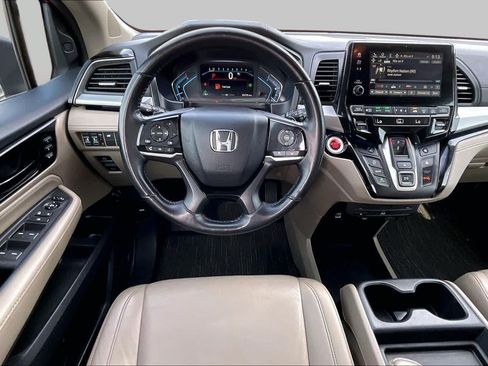 Used 2024 Honda Odyssey Touring image 6