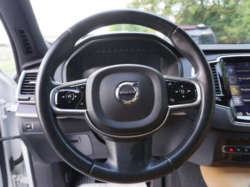 Used 2017 Volvo XC90 T6 Momentum w/ Vision Package AWD/4WD image 34