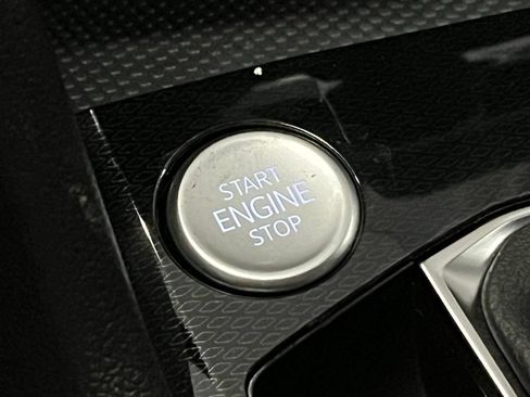 New 2026 Volkswagen Taos S AWD/4WD image 14