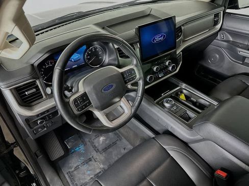 Certified 2024 Ford Expedition XLT RWD image 2
